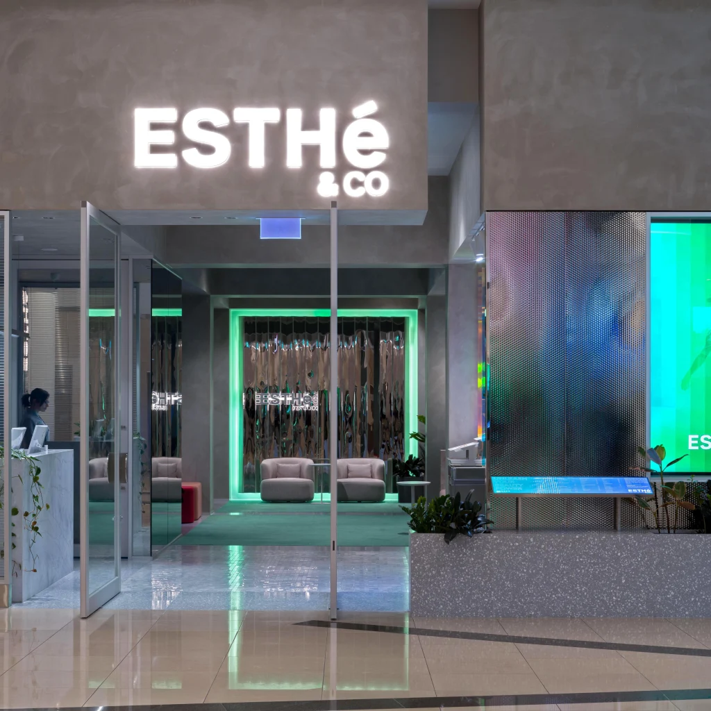 ESTHÈ & CO